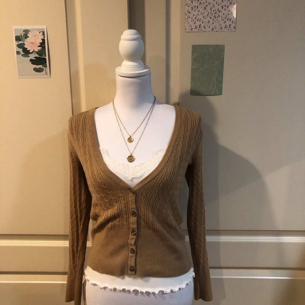 Vintage Y2K Gap Women's Tan Sweater